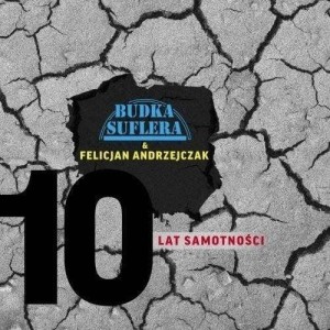 10 LAT SAMOTNOŚCI