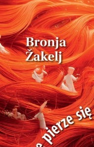 BIAŁE PIERZE SIĘ W DZIEWIĘĆDZIESIĘCIU