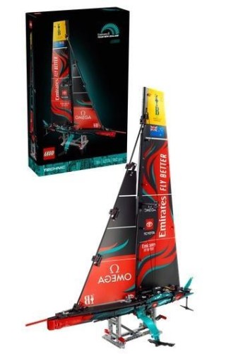 LEGO(R) TECHNIC 42174 Jacht Emirates Team New...
