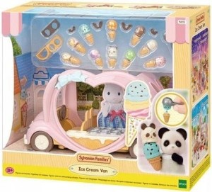 WESOŁY SAMOCHÓD Z LODAMI SYLVANIAN FAMILIES, EPOCH
