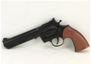 PISTOLET CZARNY, MACYSZYN TOYS